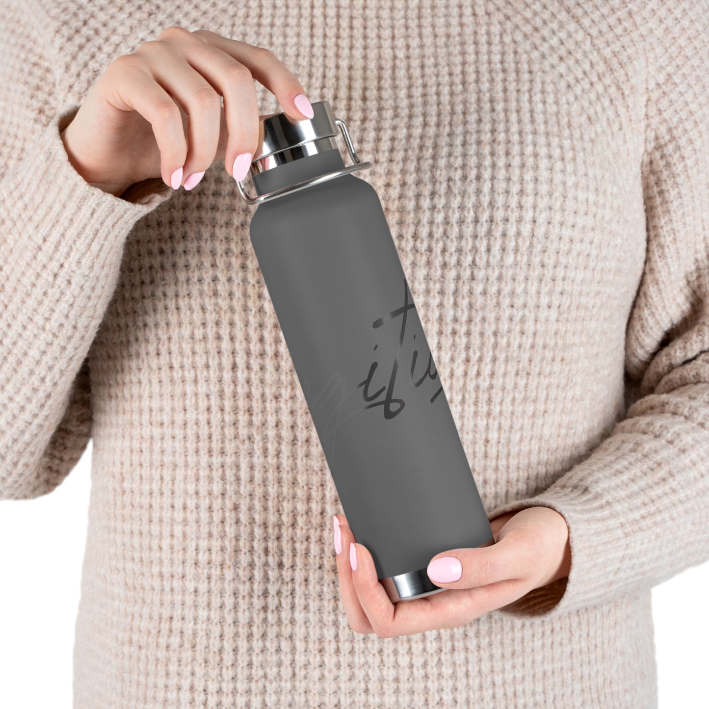 Legiticus Copper Vacuum Insulated Bottle, 22oz